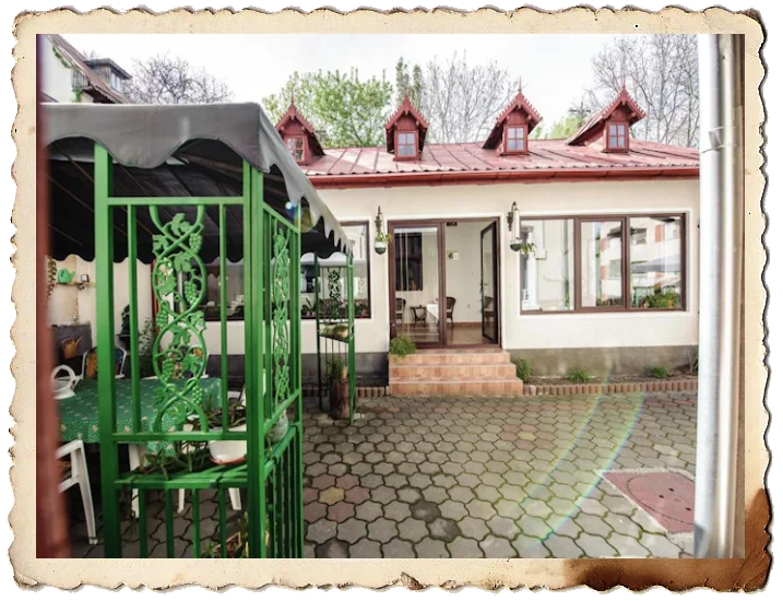 Vila Lili — exterior